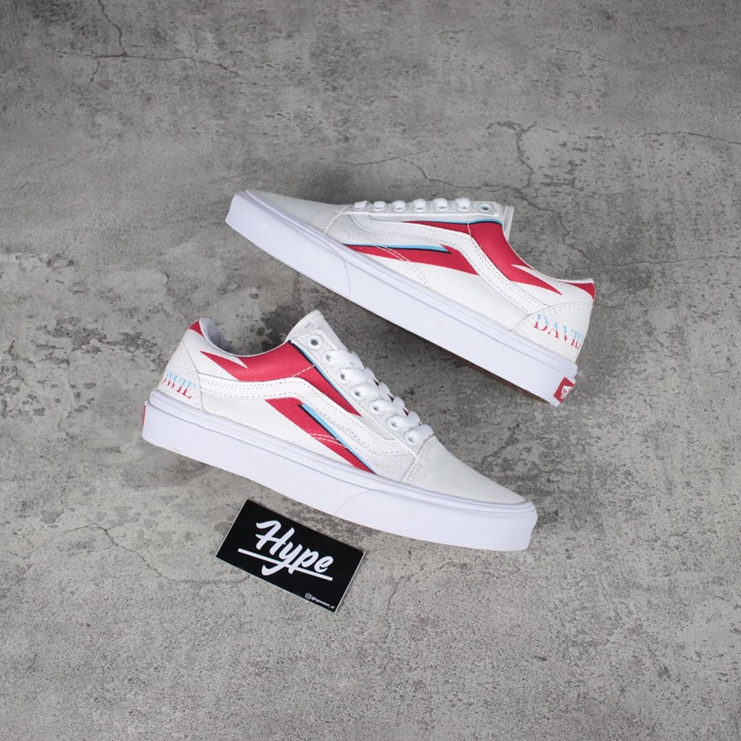 David Bowie x Vans Old Skool “Aladdin Sane” David Bowie x Vans Old Skool Aladdin Sane - Image 1