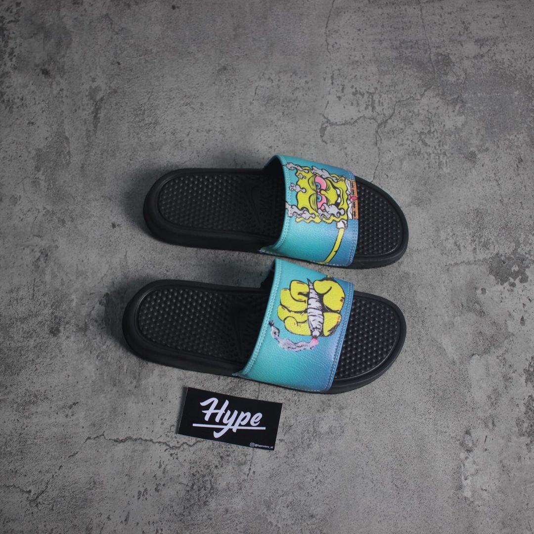 Spongebob x Nike Benassi Slide 