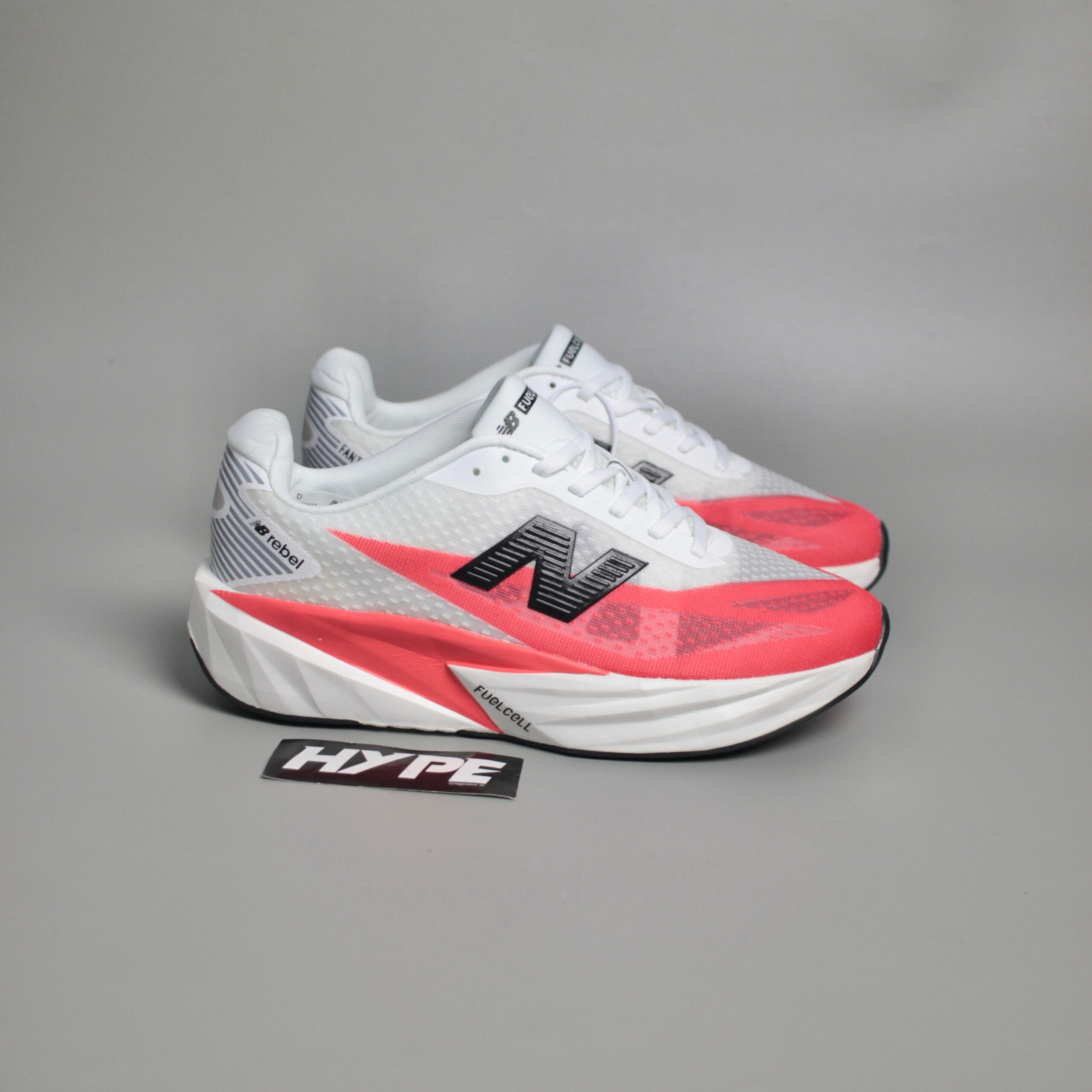 New Balance FuelCell Rebel V5 White Red New Balance FuelCell Rebel V5 White Red - Image 1