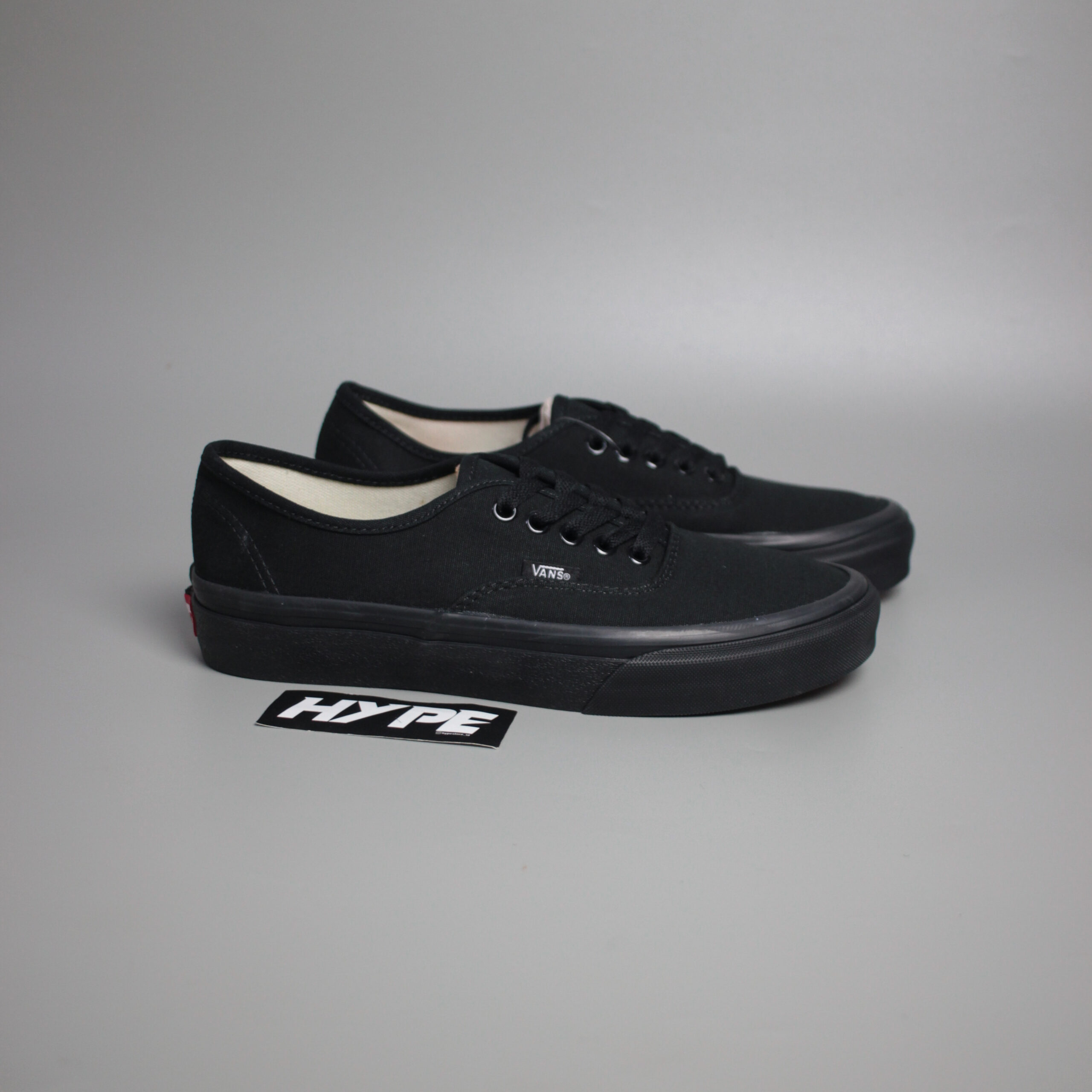 Vans Authentic Classic All Black Vans Authentic Classic All Black - Image 1