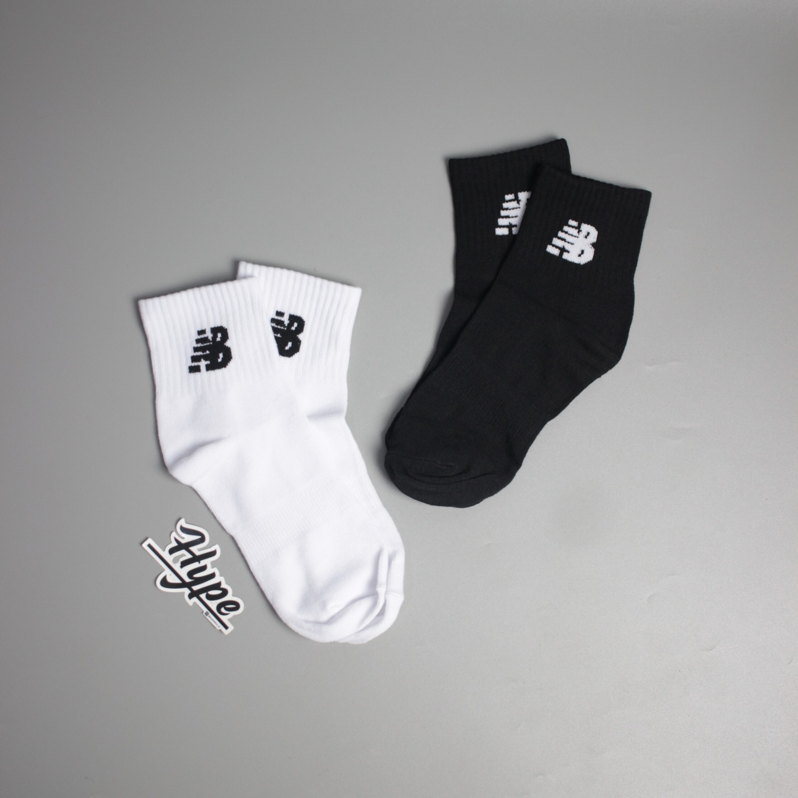 Kaos Kaki New Balance Pendek Kaos Kaki New Balance Pendek - Image 1