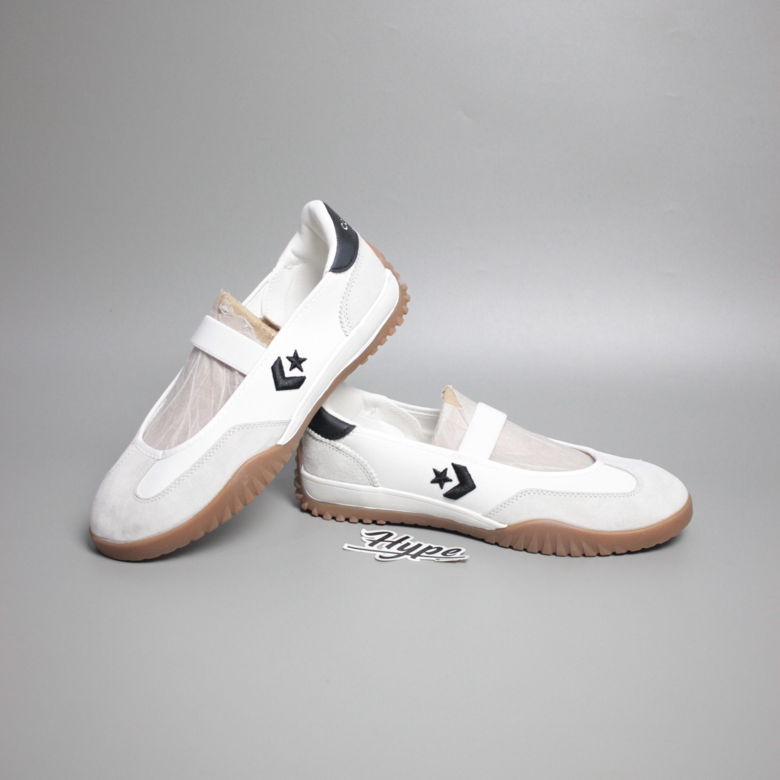 Converse Run Star Trainer Ballet White Egret Converse Run Star Trainer Ballet White Egret - Image 1