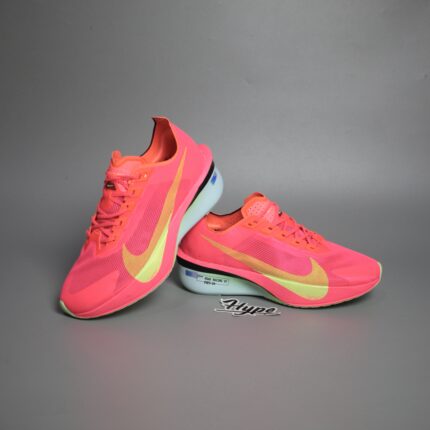 Nike Vaporfly 4 Bright Crimson Mint